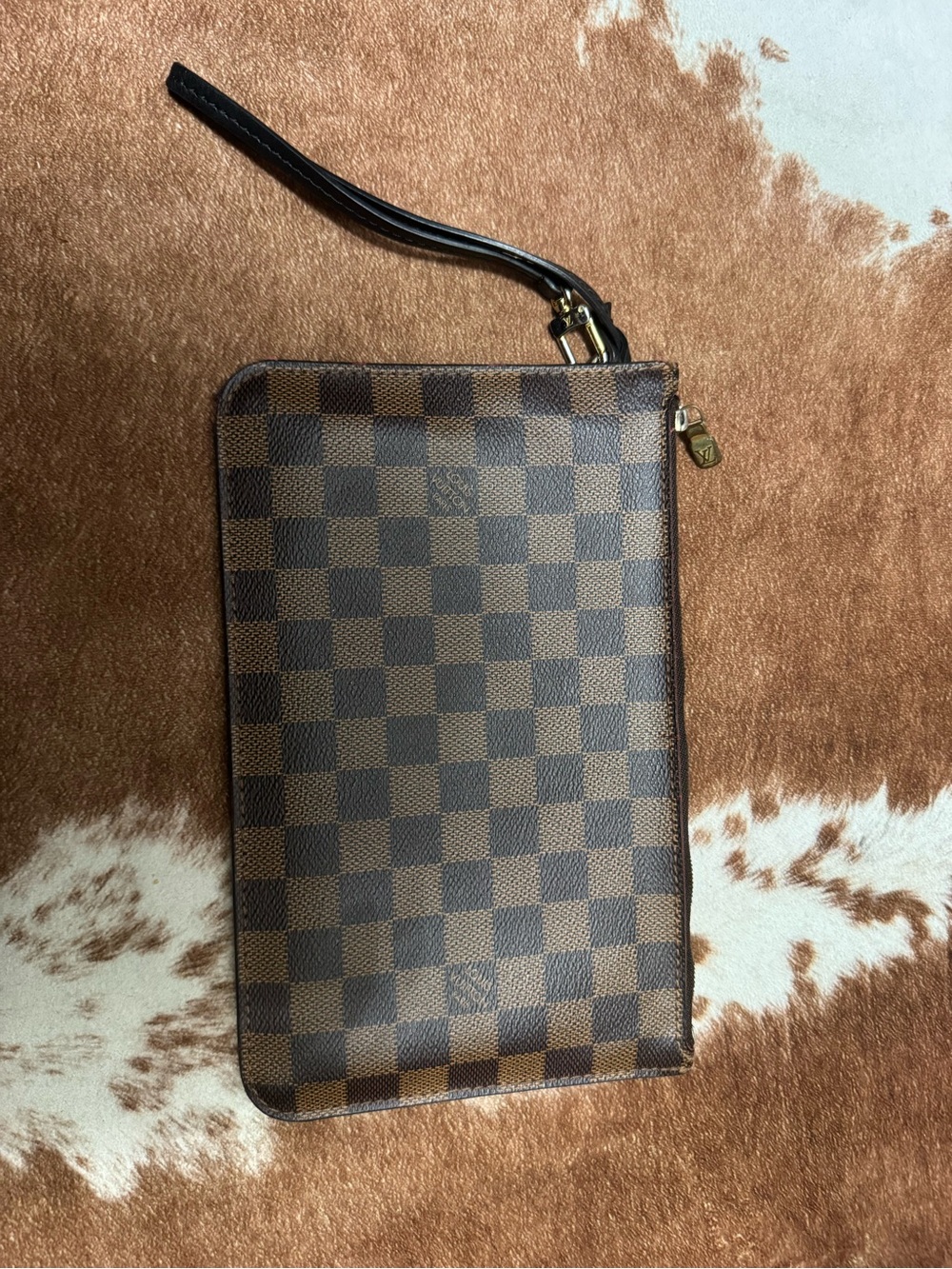 Lv Damier wristlet
